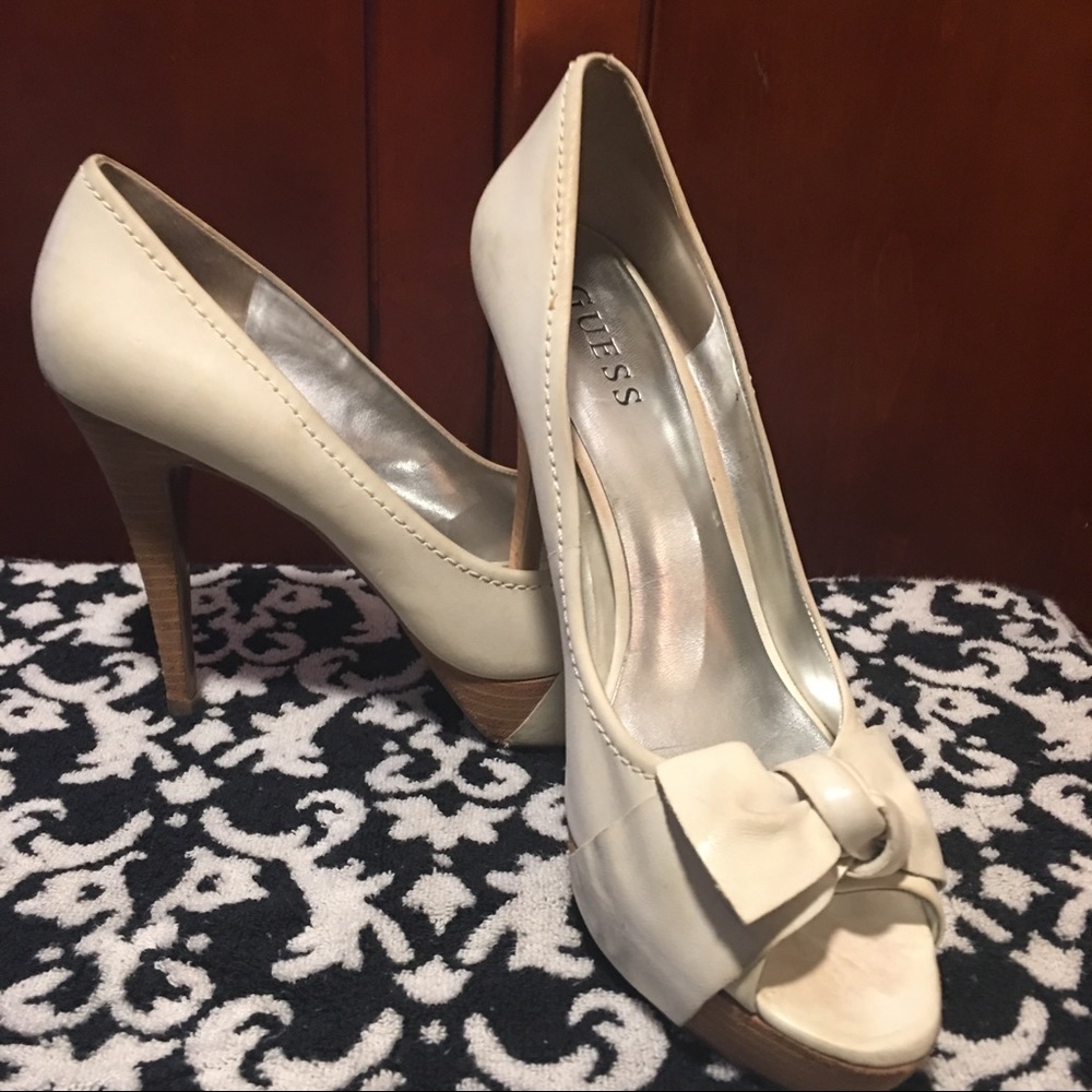Guess Stilettos gently used.  Size 91/2